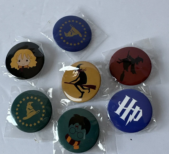 Harry Potter Pins Set Of 7. New