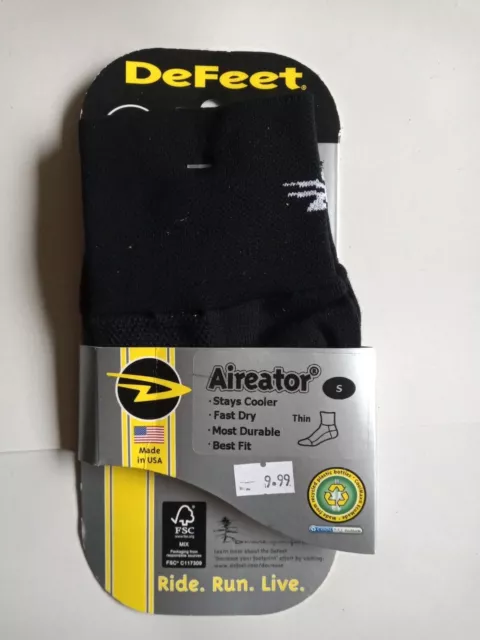 Defeet Aireator Black Short Cuff Cycling Socks SMALL