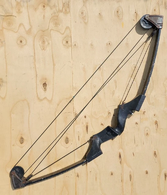 INDIAN ARCHERY 222 Golden Comanche 50/25 Vintage RH Compound Bow 42.00