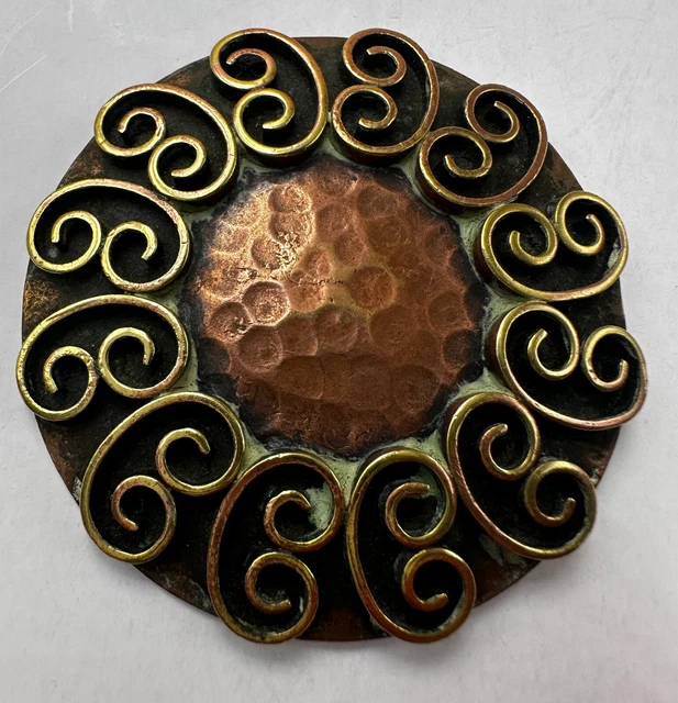 BROCHE ANCIENNE ART DECO bronze Argenté signée décor roses