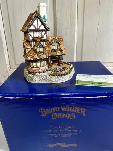 DAVID WINTER Cottages The Flower Shop 1994 Collectors Piece with Box and COA