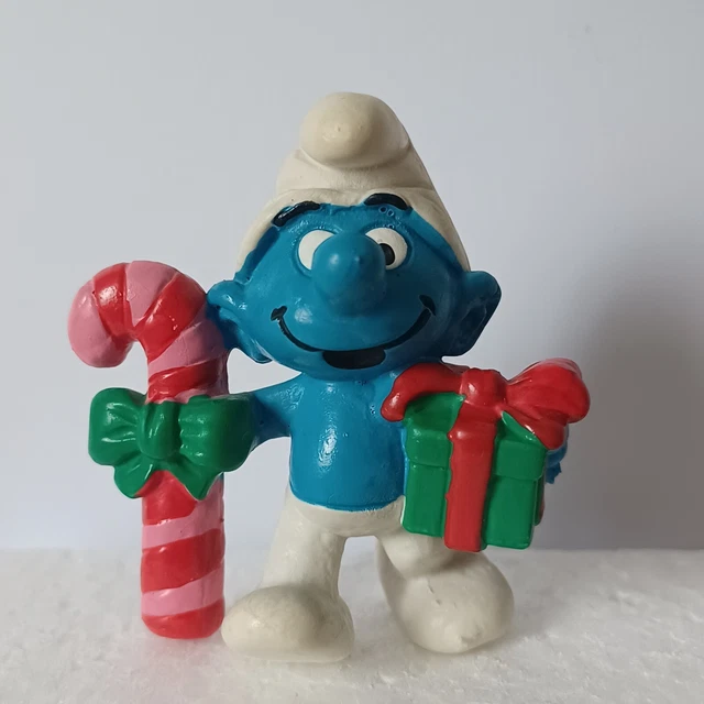 socle rouge Français Schtroumpfette Mère Noel smurf pitufo puffi socle rouge Français Schtroumpfette Mère Noel smurf pitufo puffi