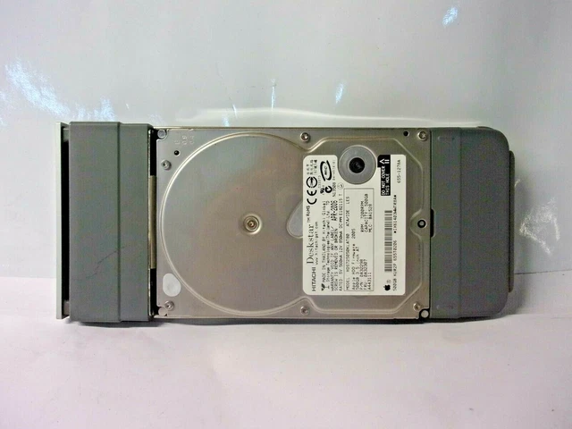 Apple XServe RAID Hitachi HDS725050KLAT80 500GB HD ATA/IDE 0A32298 0A32307 Tray Apple XServe RAID Hitachi HDS725050KLAT80 500GB HD ATA/IDE 0A32298 0A32307 Tray