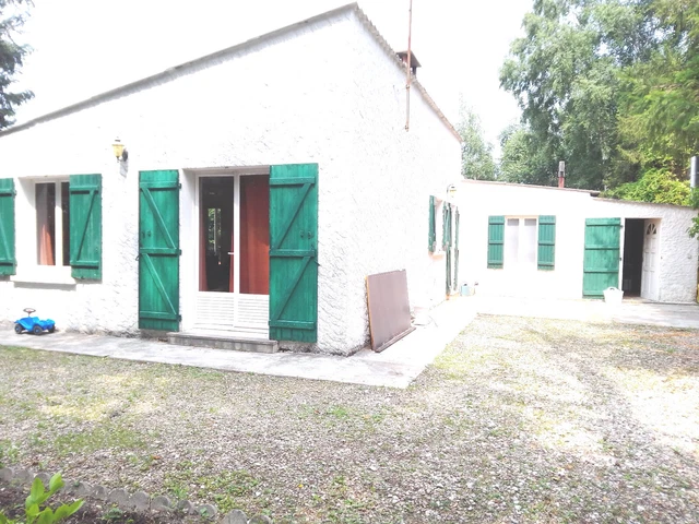 French Villa with private land in Indre Region 2