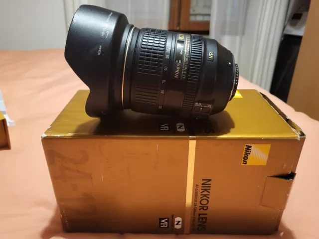 Nikon NIKKOR AF-S 24-120 mm f/4G ED VR Objectif