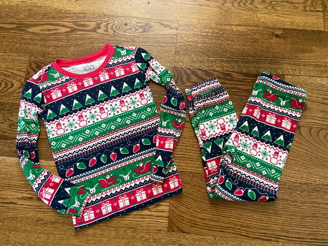Children’s Place Christmas PJ set-size 4T-EUC