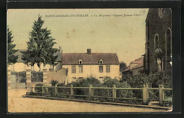 CPA Saint-Aignan-Couptrain, La Mayenne - Square Jeanne d´Arc 1909