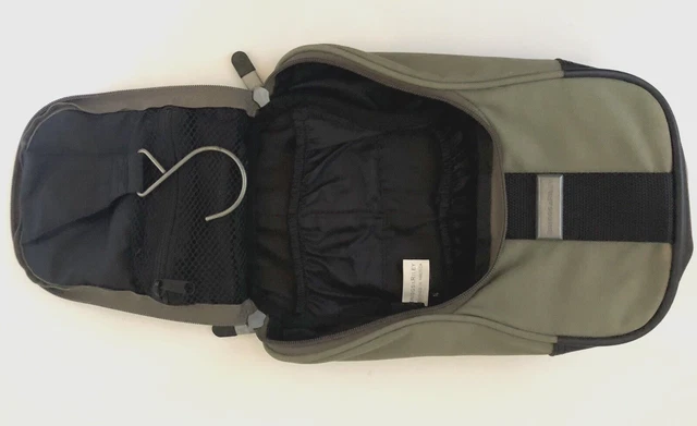 Briggs and Riley Hanging Toiletry Bag Olive Green Pockets Zip Up Travel Case