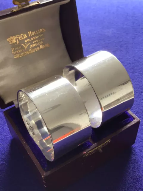 Hallmarked Silver  Pair Of Serviette Rings In Original Case