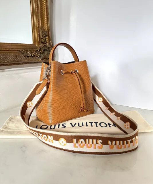 Louis Vuitton Monogram Canvas Neo Bucket Bag Louis Vuitton