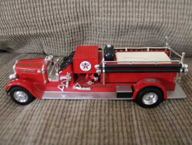 Ertl 1929 Mack Pumper Fire Truck Texaco Coin Bank Made 1998 Series #15