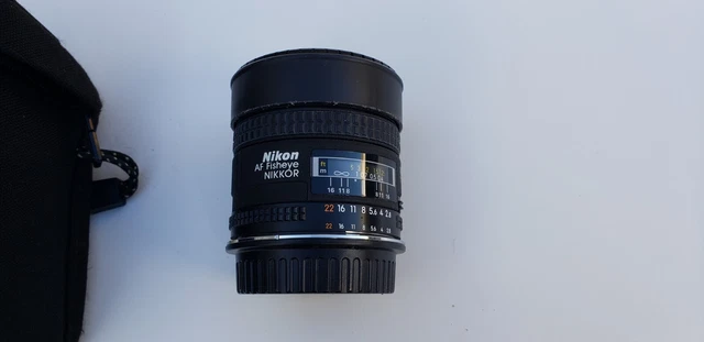 Nikon Fisheye-NIKKOR 16mm f/2.8 CRC D SIC AF Lens