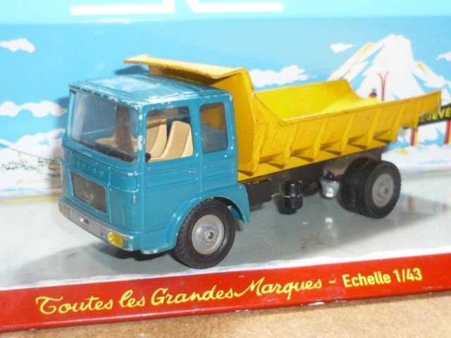 Jouet Ancien Camion FJ GMC benne basculante en tôle mécanique sans sa clé