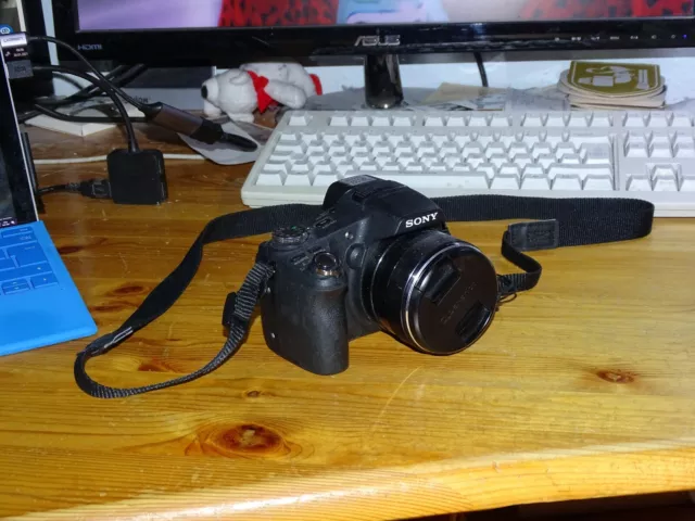 Sony DSC-HX100V