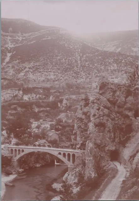 France, Gorges du Tarn Causses, pont de Saint-Chély-du-Tarn Vintage print, tirag