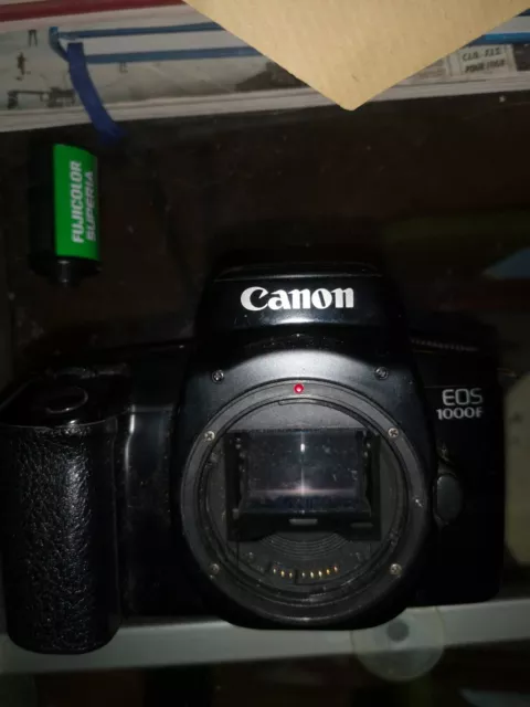 Appareil photo Argentique Canon EOS 1000 f