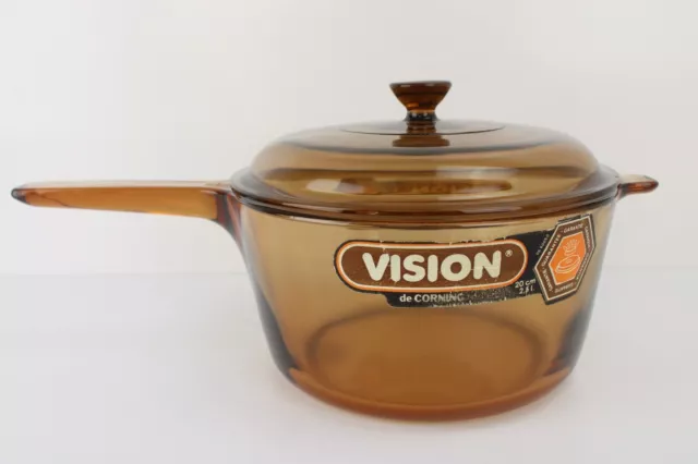 https://www.picclickimg.com/D4EAAOSwyfhk7WFR/Vintage-VISION-By-Corning-Ware-20cm-25L-Glass.webp