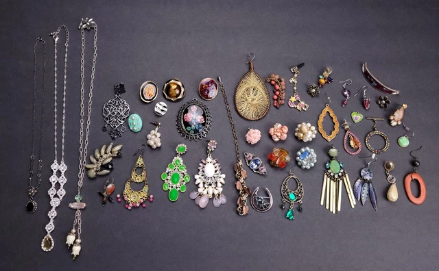 Crafters Lot Colorful Costume Fashion Vintage Modern Jewelry