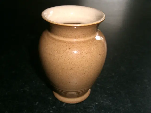 Denby Pampas Brown Rare 5.5'' / 14Cm Tall Vase In Excellent Condition!