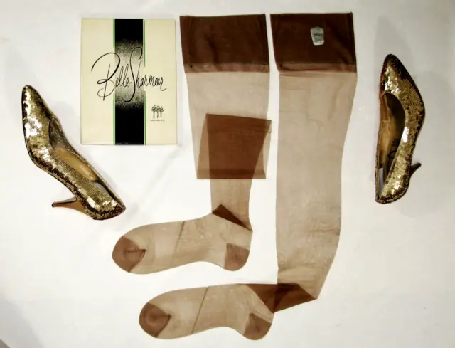 4 Pr Box Vintage~Belle Sharmeer~10.5 Nylon Stockings Rht Flat 15Den Sheer Taupe