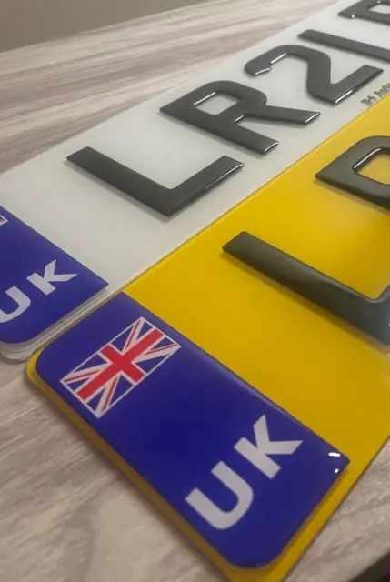 Pair Of 3D Gel Number Plates, With Badge, Uk/Eu Road Legal, Gloss Black