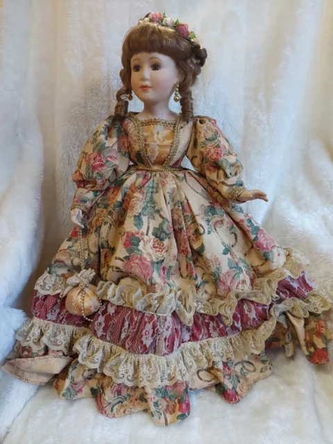 Mundia dolls online