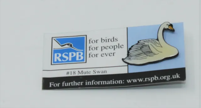 RSPB Pin Badge #18 Mute Swan on original card 2001/02 (see description)