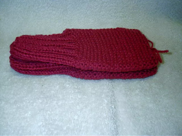 Vintage Handmade Knitted Booties Slipper Childs 7"  Cranberry Pink Color NEW 2