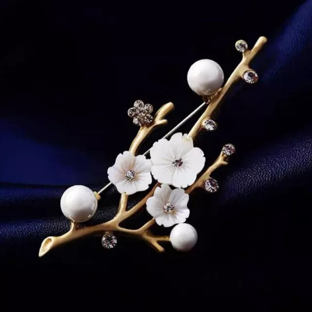 Flower Brooches Fashion Pins Women Vintage Pearl Brooch Clothing Accessories