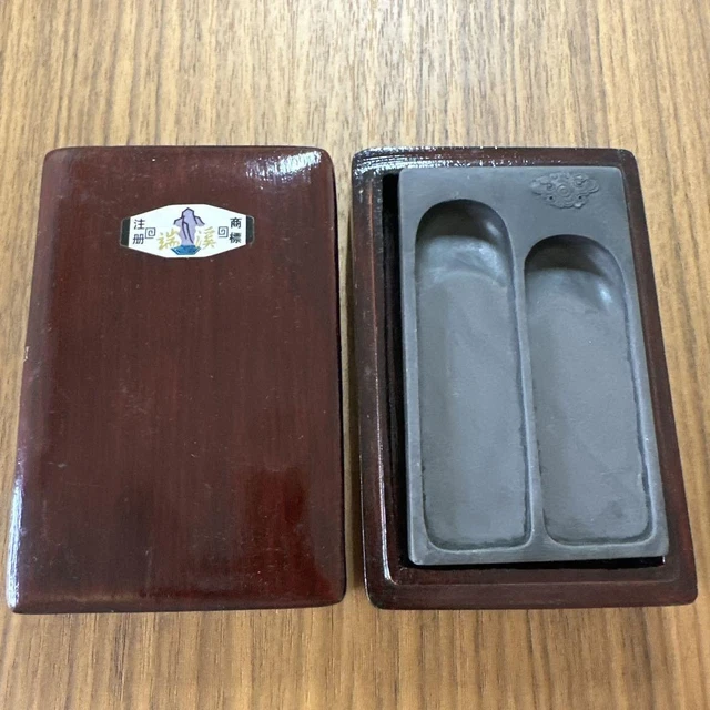 中国　書道具　端渓硯　倣宋　米芾　螽斯瓜瓞硯　箱付　M　8107 中国書道具端渓硯倣宋米芾螽斯瓜瓞硯箱付M 8107 EUR 186,47