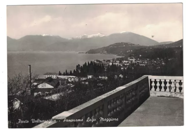 Varese lago Maggiore-PORTO VALTRAVAGLIA-PANORAMA su viaggiata 1958 ed.Conti