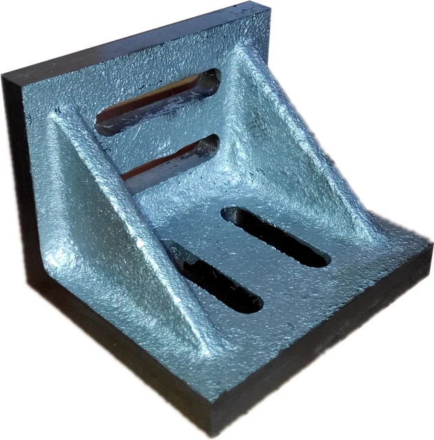 3402-0300 3&quote; x 2-1/2&quote; x 2&quote; Slotted Angle Plate, Webbed