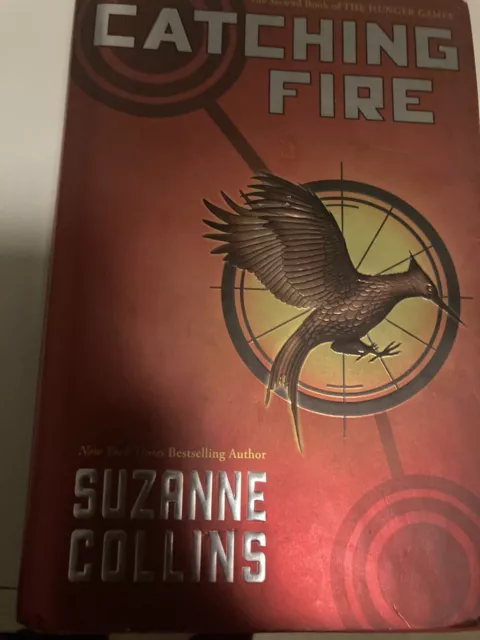 Catching Fire (Hunger Games, Book Two): Volume 2 -- Suzanne Collins 