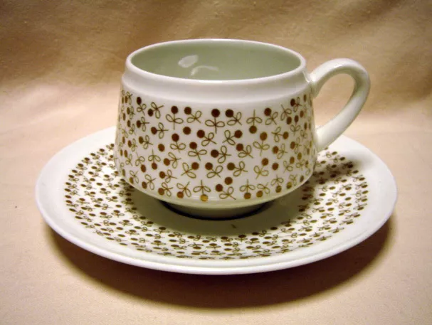 ARABIA  Finland, Esteri Tomula, Kimmel, Vintage Coffee Cup and Saucer, Excellent