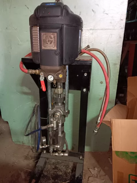 Graco  Dura-Flo 16S 2-Ball Piston Pump