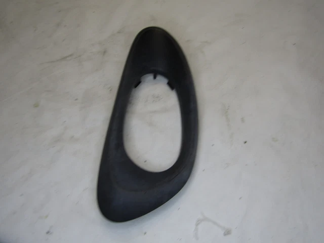 2002-2004 Chevrolet Trailblazer Rear Right Interior Door Handle Bezel