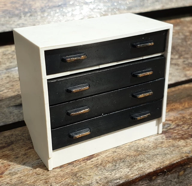 VINTAGE TRIANG DOLLS house Spot On Chest of Drawers Bedroom Living Room