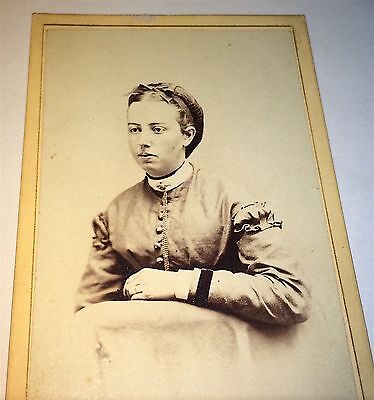 Antique Victorian American Young Woman, Fashion Dress & Jewelry Chain! CDV Photo