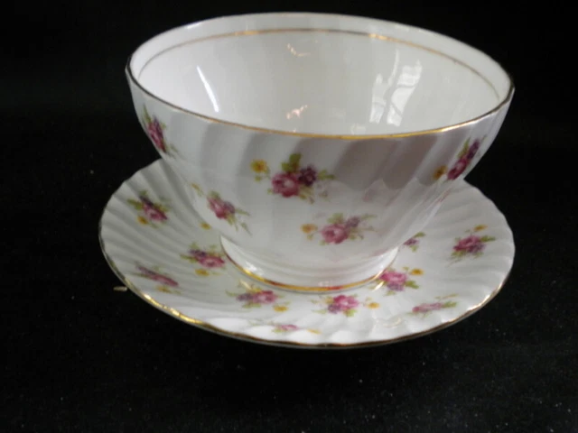 Bol et sa soucoupe en porcelaine anglaise Stanley