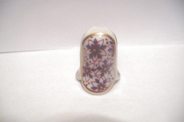 Thimble Lindner Porzellan Bavaria Purple & White Flowers