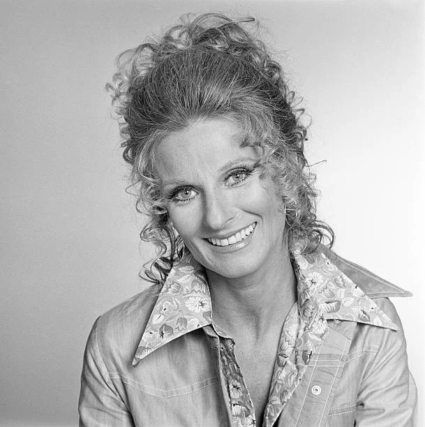 PHYLLIS TV SHOW With Cloris Leachman 1975 Old Tv Photo 5 EUR 6,54