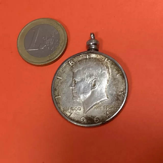 Pendentif Avec Pièce De Monnaie Half Dollar USA 1964