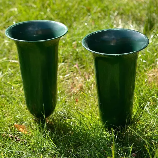 Set of 2 Plain Green Fluted Spiked Memorial Grave Flower Vases Container Holder