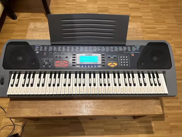 Keyboard Casio WK 1200 elektronisch inkl. Netzadapter + neue Tasche