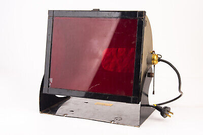 Luz de seguridad utilitaria Kodak modelo C con soporte y filtro rojo 10 x 12 no 1 V13