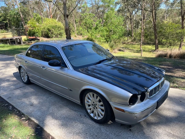 Damaged Jaguar Xj6 Petrol 2005 Model , Good For Parts Damaged Jaguar Xj6 Petrol 2005 Model , Good For Parts