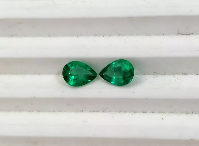 Naturel Vert Émeraude Poire Assortis Paire 7 X 5 MM Coupe Pierres Précieuses