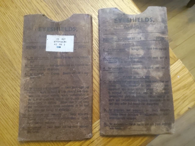 2 x WW2 Eyeshields Anti-Gas 1942 /43 Original Sleeves  ( Sleeve only NO Goggles)