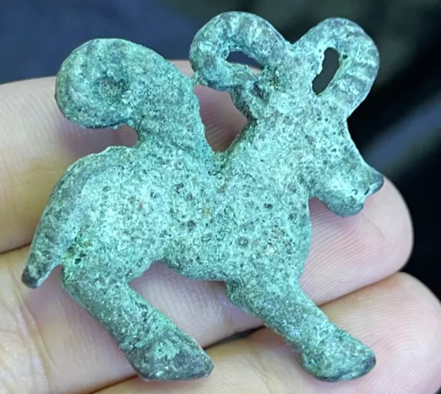 Rare ancient Roman bronze belt buckle in an animal form 3