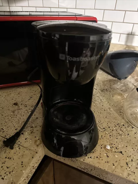 https://www.picclickimg.com/D74AAOSw2bllOJhD/Toastmaster-TM-544CM-5-Cup-Coffee-Maker-Black.webp